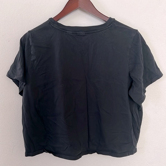 Levi's Cropped T-Shirt 1X - Picture 2 of 10